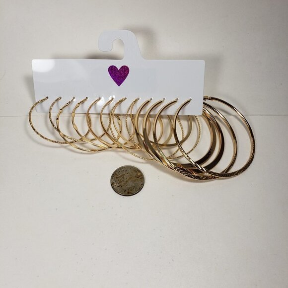 Set of 6 Pairs Polished Textured Gold tone Hoop Teardrop Earrings - Picture 5 of 8